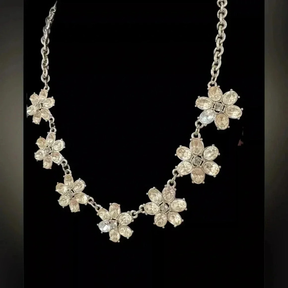 ANN TAYLOR LOFT Crystal Flower Necklace Silver Tone Mixed Metal Chain 17-19” - Picture 1 of 5